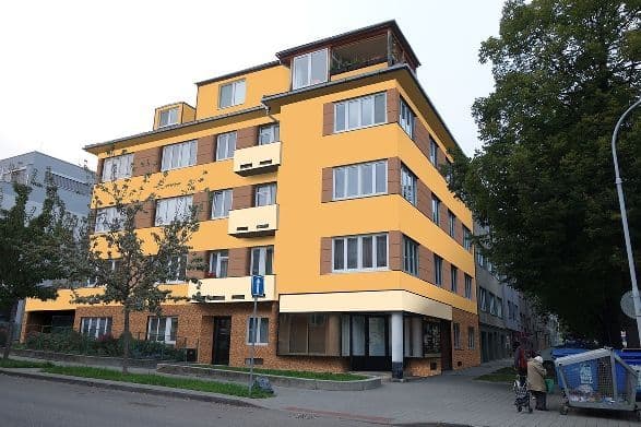 Návrh rekonstrukce fasády - varianta 2 - přední pohled