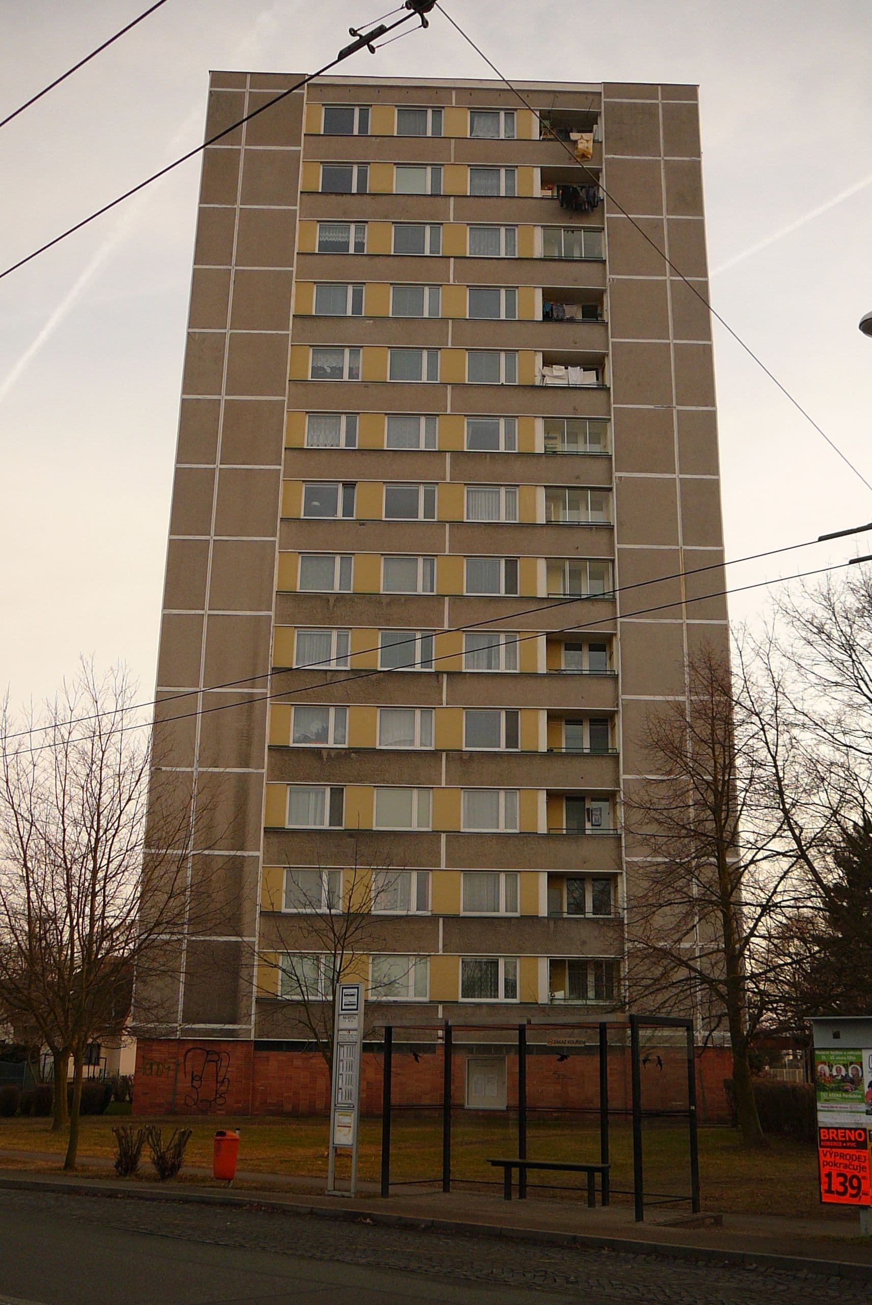 Panelový dům před návrhem fasády